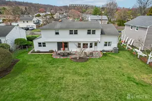 14 Eton Pl, Springfield, NJ 07081 - Photo 11