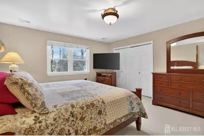 49 Metuchen Avenue, Woodbridge Township, NJ 07095 - Photo 19