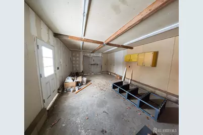 15 Sedgwick Street, Jamesburg, NJ 08831 - Photo 29