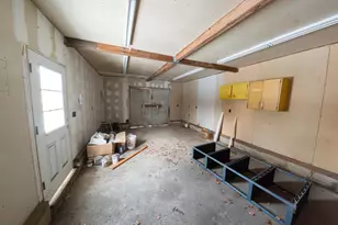 15 Sedgwick St, Jamesburg, NJ 08831 - Photo 29