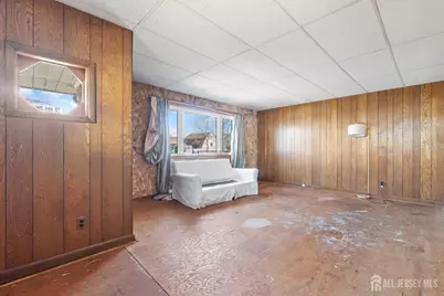 654 Colgate Avenue, Perth Amboy, NJ 08861 - Photo 9
