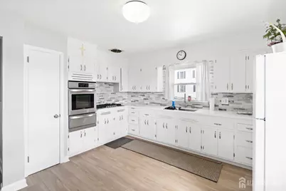 654 Colgate Avenue, Perth Amboy, NJ 08861 - Photo 5