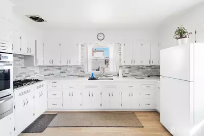 654 Colgate Avenue, Perth Amboy, NJ 08861 - Photo 3