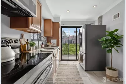 323 Gill Lane #12R, Iselin, NJ 08830 - Photo 5