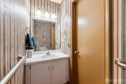 4 Daniel Drive, Franklin Township, NJ 08823 - Photo 15