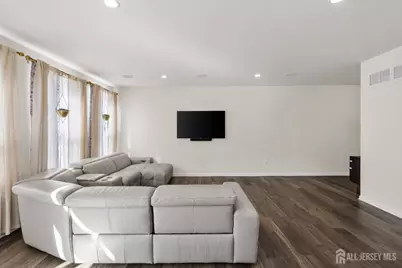 23 Clover Lane, Monroe Township, NJ 08831 - Photo 5