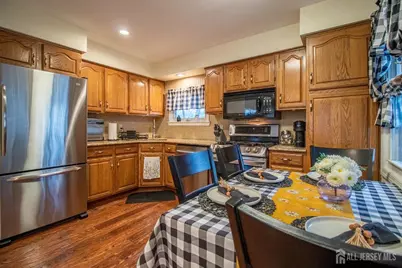 31 Hillsdale Road, East Brunswick Township, NJ 08816 - Photo 5