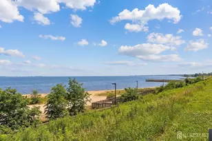 114 Shoreland Cir, Old Bridge Township, NJ 08879 - Photo 7