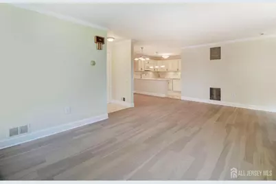 153 Wycoff Way W, East Brunswick Township, NJ 08816 - Photo 5