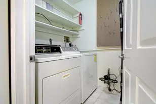 153 Wycoff Way W, East Brunswick Township, NJ 08816 - Photo 17