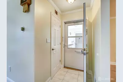 153 Wycoff Way W, East Brunswick Township, NJ 08816 - Photo 3