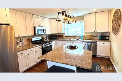 34 Eisenhower Avenue, Spotswood, NJ 08884 - Photo 5