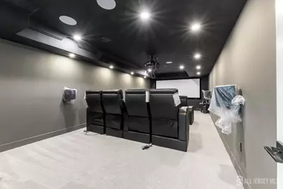 8 Winthrop Court, East Brunswick Township, NJ 08816 - Photo 13