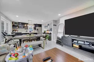 241 Orange St, Dunellen, NJ 08812 - Photo 5