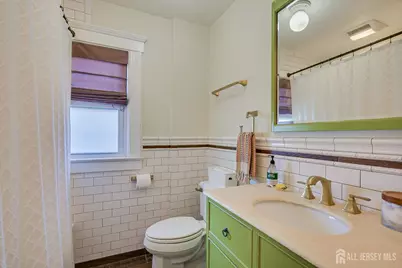 302 Mountainview Terrace, Dunellen, NJ 08812 - Photo 35