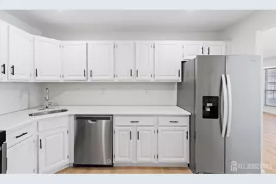 195 Darwin Lane, North Brunswick Township, NJ 08902 - Photo 5