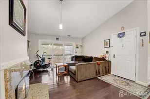 306 Bromley Pl, East Brunswick Township, NJ 08816 - Photo 7