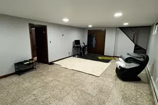 123 W Kelly St, Menlo Park Terrace, NJ 08840 - Photo 15