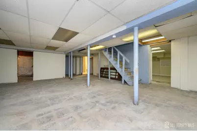 57-61 Pomona Avenue #61, Newark, NJ 07112 - Photo 35