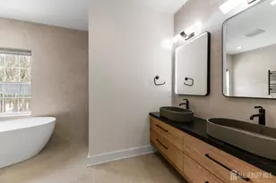 10 Winthrop Ct, East Brunswick Township, NJ 08816 - Photo 7