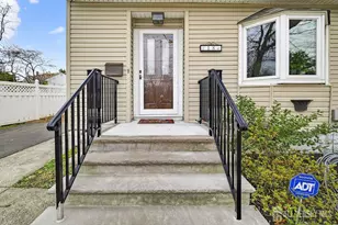 18 Eggers St, East Brunswick Township, NJ 08816 - Photo 3