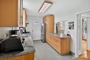 18 Eggers St, East Brunswick Township, NJ 08816 - Photo 13