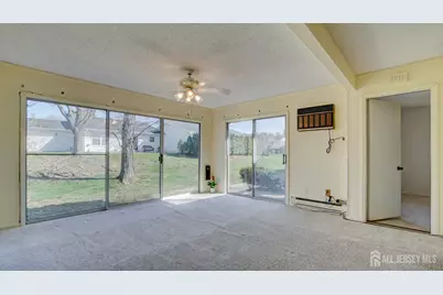 370-B Duranta Plaza, Monroe Township, NJ 08831 - Photo 15