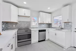 18 John St, Carteret, NJ 07008 - Photo 29