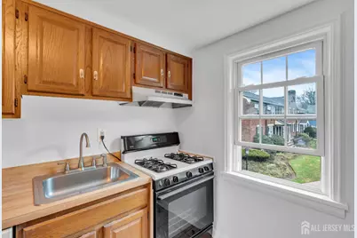 505 Lincoln Park E, Cranford Township, NJ 07016 - Photo 11