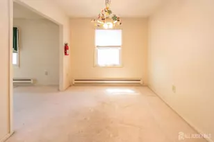 487 Somerset Ln, Monroe Township, NJ 08831 - Photo 9