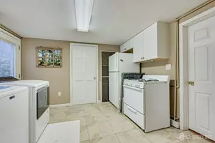 8 Adelphi Ct, Edison, NJ 08837 - Photo 27