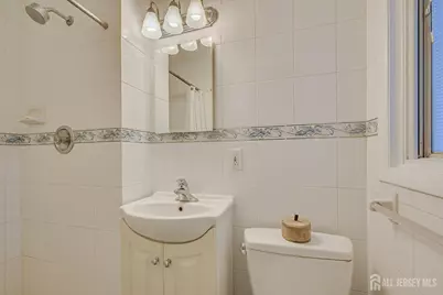 8 Adelphi Court, Edison, NJ 08837 - Photo 19