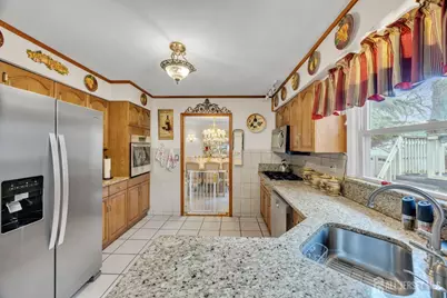 12 Avon Way, Sayreville, NJ 08859 - Photo 9