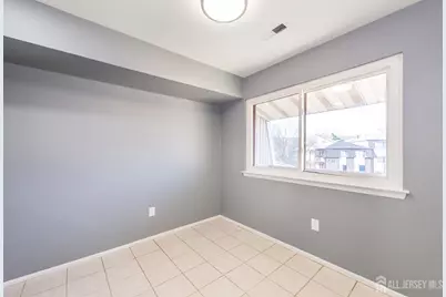 1614 Edison Glen Terrace, Edison, NJ 08837 - Photo 15