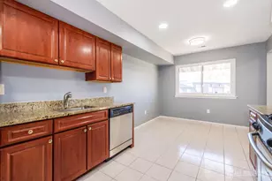 1614 Edison Glen Terrace, Edison, NJ 08837 - Photo 13