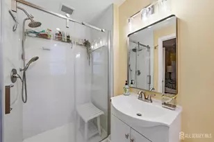 26 Harvey St, New Brunswick, NJ 08901 - Photo 9