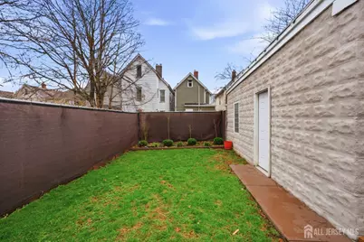 26 Harvey Street, New Brunswick, NJ 08901 - Photo 29