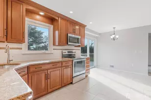 128 Hazelwood Ave, Middlesex, NJ 08846 - Photo 13