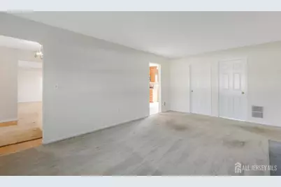 128 Hazelwood Avenue, Middlesex, NJ 08846 - Photo 15