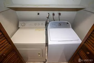 34 Douglas St, Sayreville, NJ 08872 - Photo 37