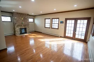 34 Douglas St, Sayreville, NJ 08872 - Photo 29