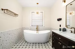 11 Hamilton Dr, Cranbury Township, NJ 08512 - Photo 37