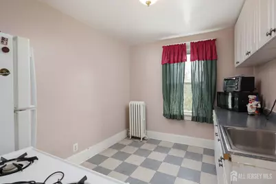 213 S Main Street, Milltown, NJ 08850 - Photo 15