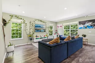 206 Shields Ct, South Brunswick Township, NJ 08852 - Photo 9