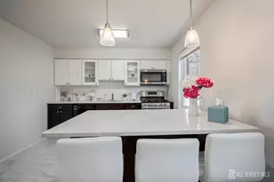 5 York Dr, Edison, NJ 08817 - Photo 9