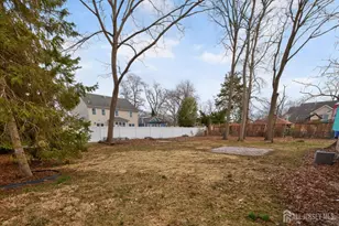 131 Martin Dr, South Plainfield, NJ 07080 - Photo 3