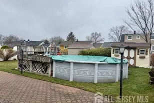 82 Madison Ave, Old Bridge Township, NJ 08857 - Photo 5