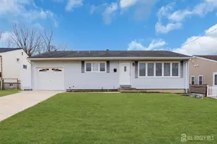 16 Hemlock Dr, Sayreville, NJ 08859 - Photo 1