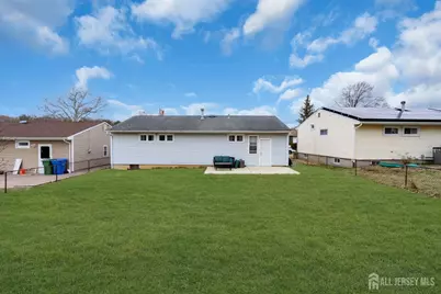 16 Hemlock Drive, Sayreville, NJ 08859 - Photo 21