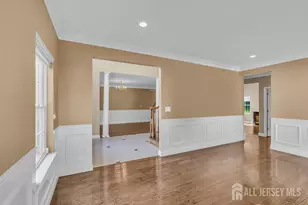 22 Forest Ln, Monroe Township, NJ 08831 - Photo 9